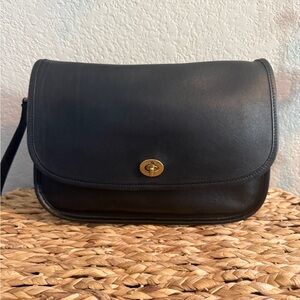 Vintage Coach Black City Bag 9790